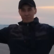 Юрий, 30