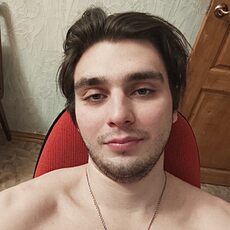 Максим, 28