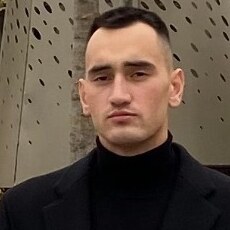 Виталя, 25
