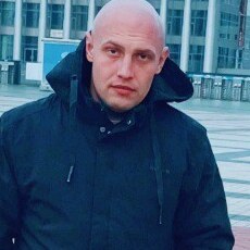Дима, 32