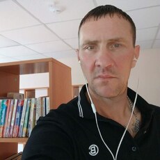 Владимир, 46