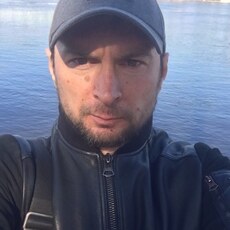 Виктор, 41