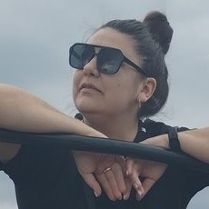 Эмма, 38