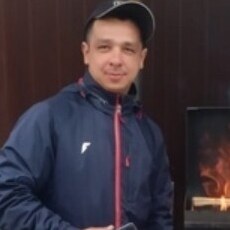 Максим, 32