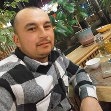 Валентин, 31