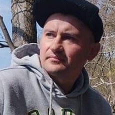Роман, 30