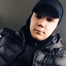 Евгений, 19