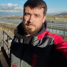 Гриша, 38