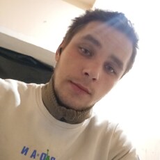 Виктор, 23