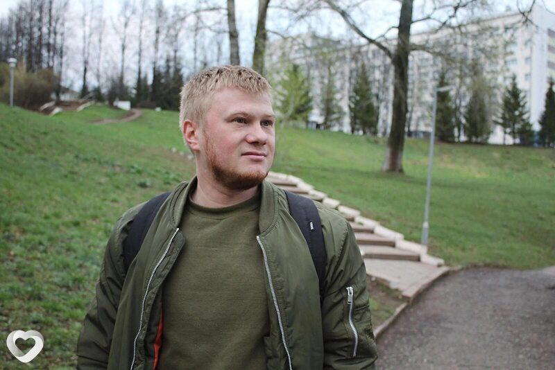 Толя