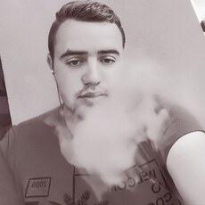 Владислав, 24