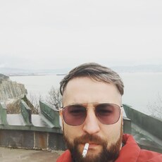 Радомир, 37