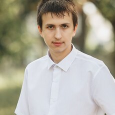Михаил, 23