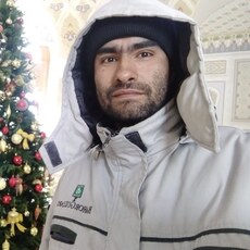 Остап, 33