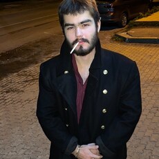 Женя, 19