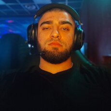 Толя, 21