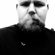 Эдик, 33