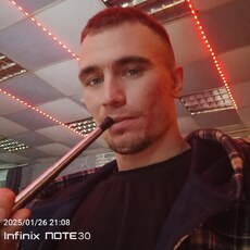 Юра, 26