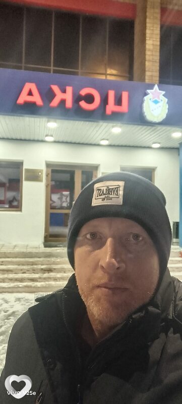 Артём