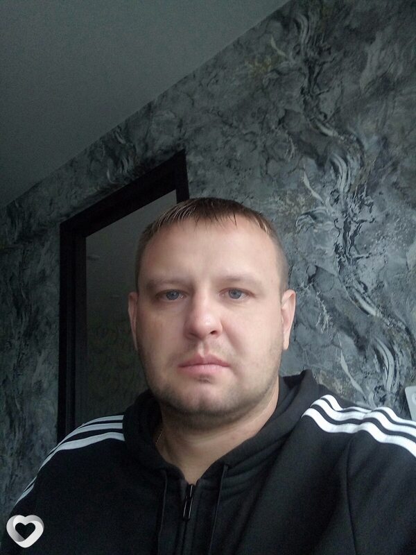 Артём