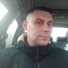 Лаврик, 32
