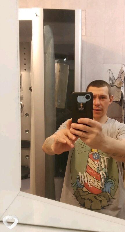 Артём