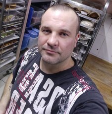 Михаил, 42