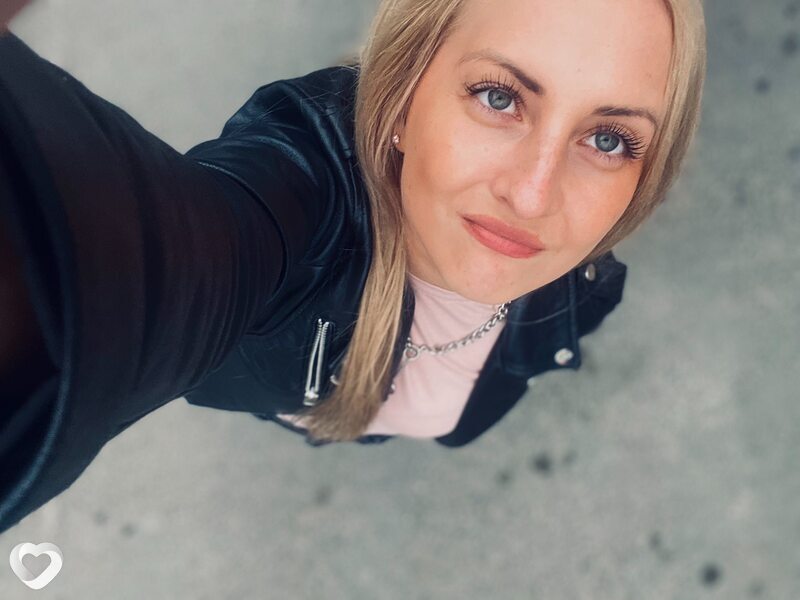 Света