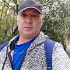 Толя, 45