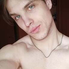 Слава, 22