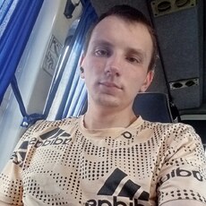 Максим, 25