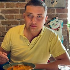Юра, 29