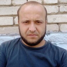 Эдуард, 32