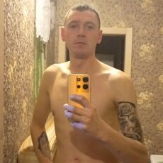 Вася, 33