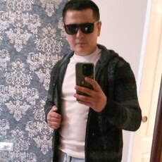 Антон, 33