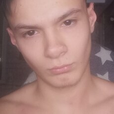 Радомир, 22