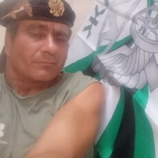 Владимир, 44
