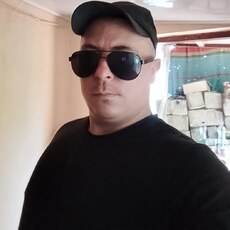 Боря, 31