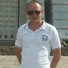 Гриша, 44