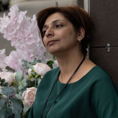 Лариса, 52