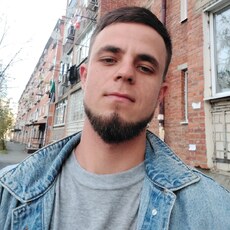 Юрий, 28