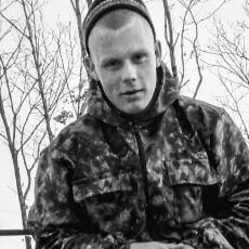 Эдуард, 22