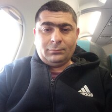 Тим, 35
