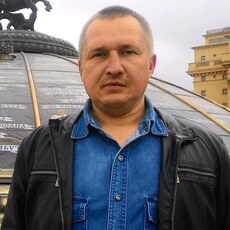 Виктор, 49
