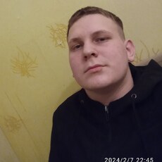 Павел, 19