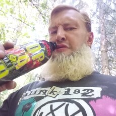 Ярослав, 40