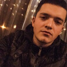Валентин, 27