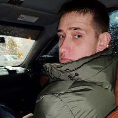 Гриша, 37