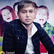 Валентин, 23