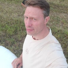 Макс, 44